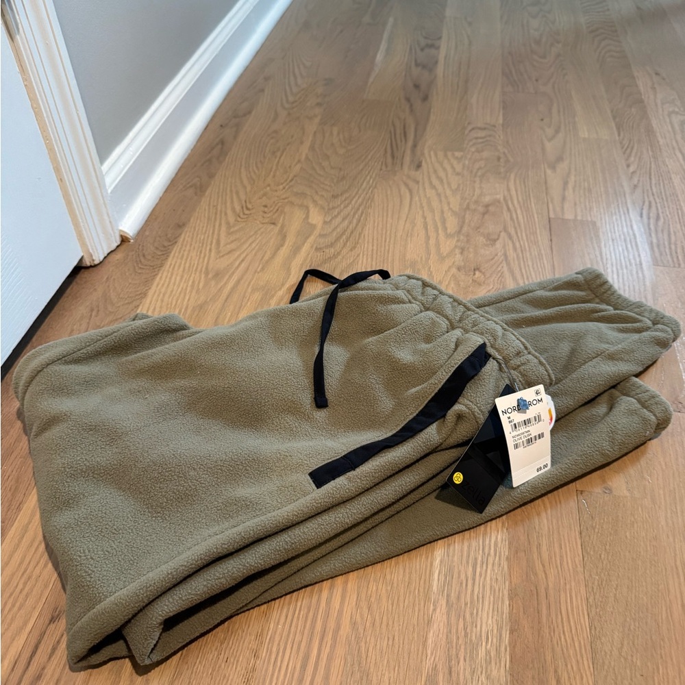 Zella Fleece Olive Green Sweatpants